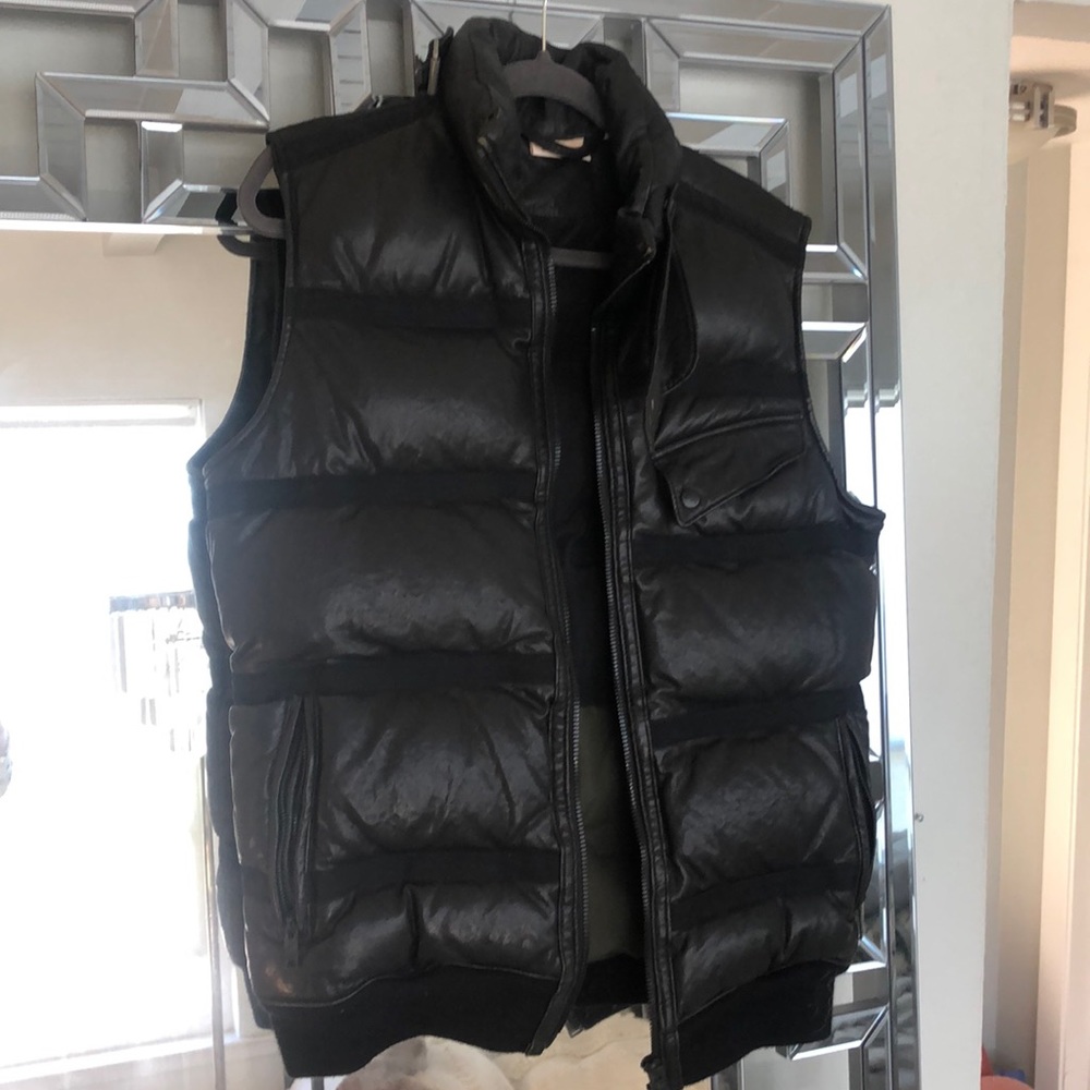 DKNY real Black leather puffer vest